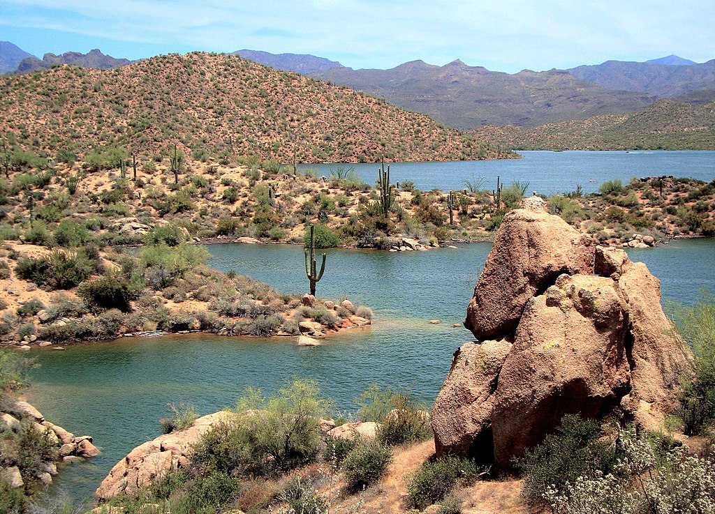 Bartlett Lake, Arizona, is a hot spot in the Central region right now.